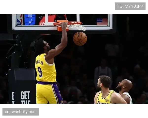 湖人蒂耶罗左膝酸痛困扰 对阵步行者出战状态待评估